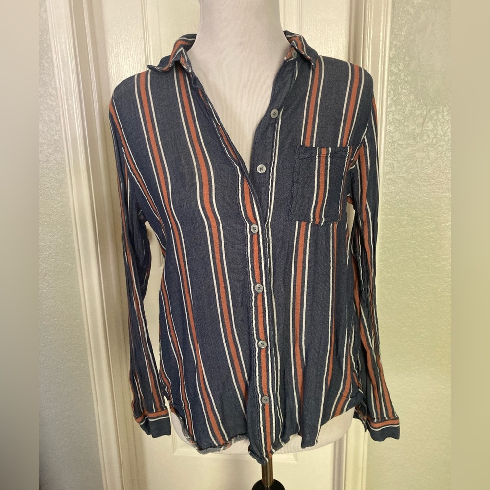 FINAL PRICE DROP Universal Thread Co. Striped button down